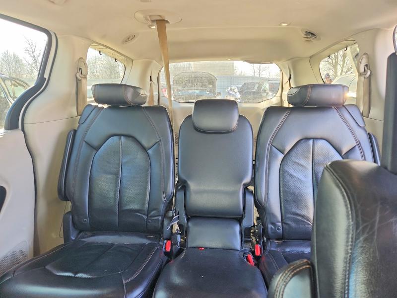 Photo 10 from auction – 2017 CHRYSLER PACIFICA with VIN 2C4RC1EG7HR514410