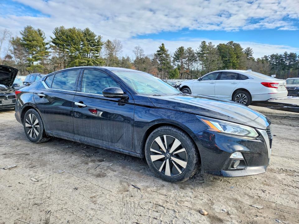 Photo 4 from auction – 2019 NISSAN ALTIMA with VIN 1N4BL4EV2KC203720