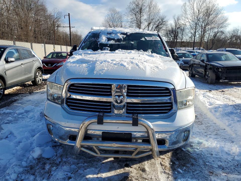 صورة رقم 5 من المزاد - 2015 RAM 1500 SLT مع VIN 1C6RR7LM3FS699875