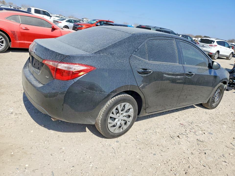 Фото 3 с аукциона – 2017 TOYOTA COROLLA с VIN 5YFBURHE4HP658620