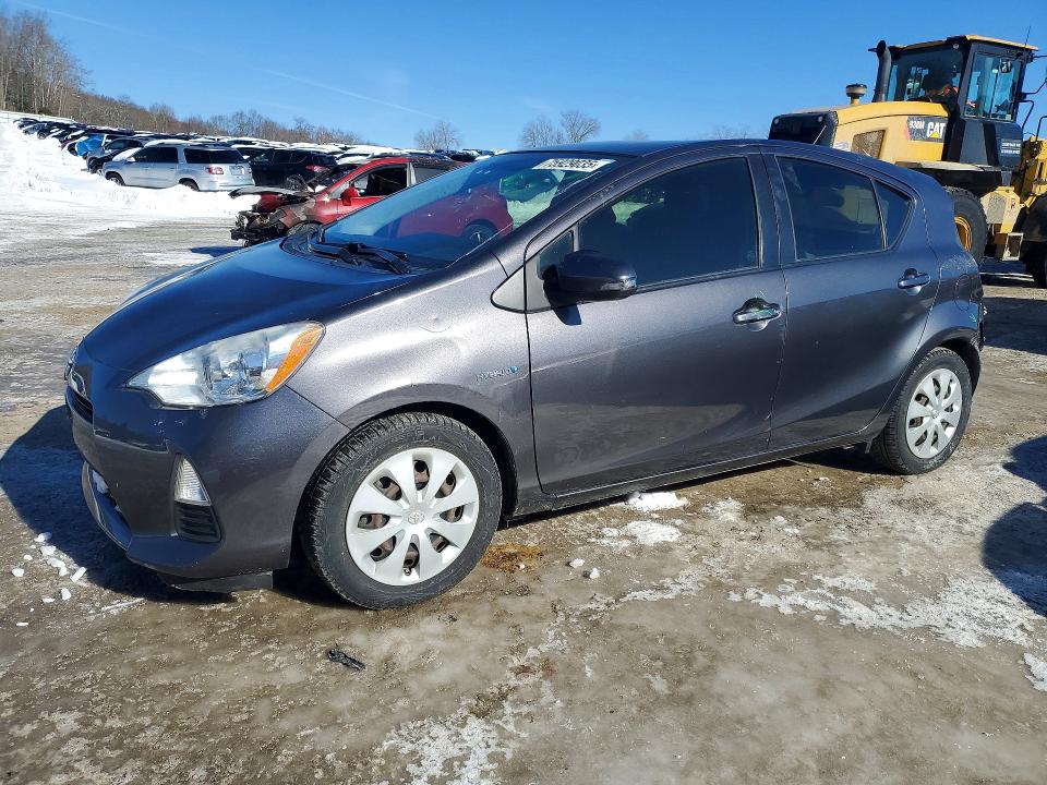 TOYOTA PRIUS C 2012 with VIN JTDKDTB33C1007769 - Photo from auction