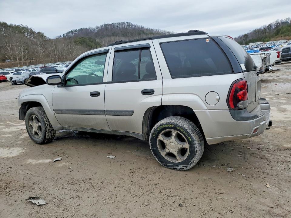 Foto 2 de la subasta – 2005 CHEVROLET TRAILBLAZER con VIN 1GNDT13S352215144