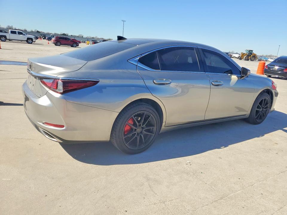 Photo 3 from auction – 2019 LEXUS ES with VIN 58ABZ1B1XKU040029