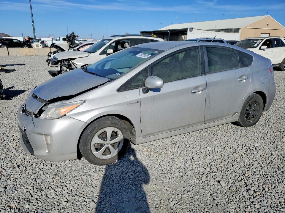 TOYOTA PRIUS 2013 z numerem VIN JTDKN3DUXD0347009 - Zdjęcie z aukcji