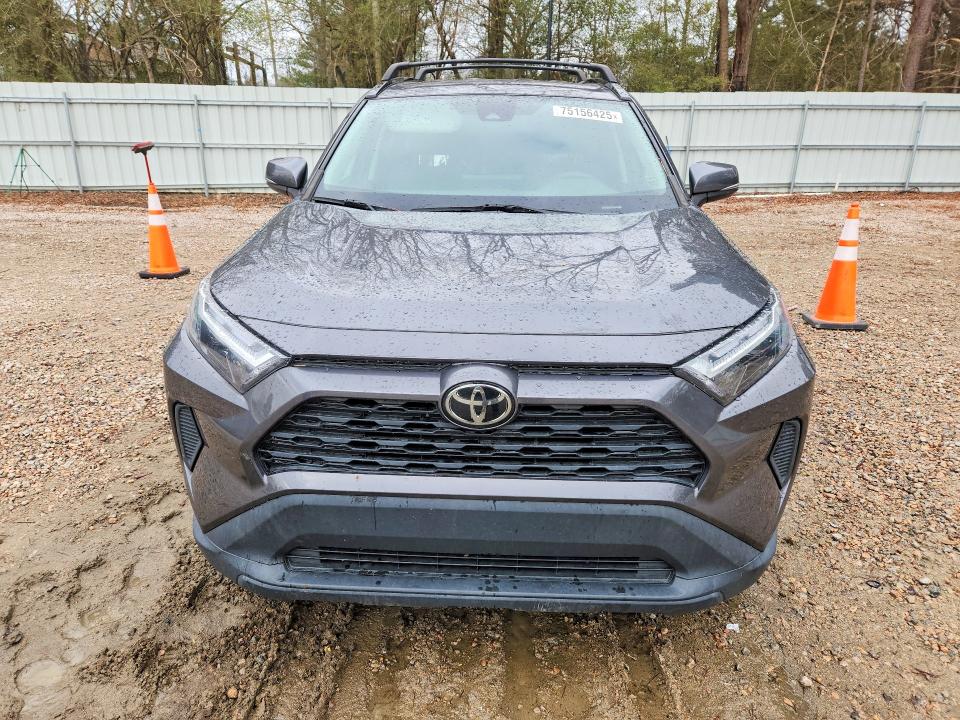 Photo 5 from auction – 2022 TOYOTA RAV4 with VIN 2T3W1RFV1NC200422