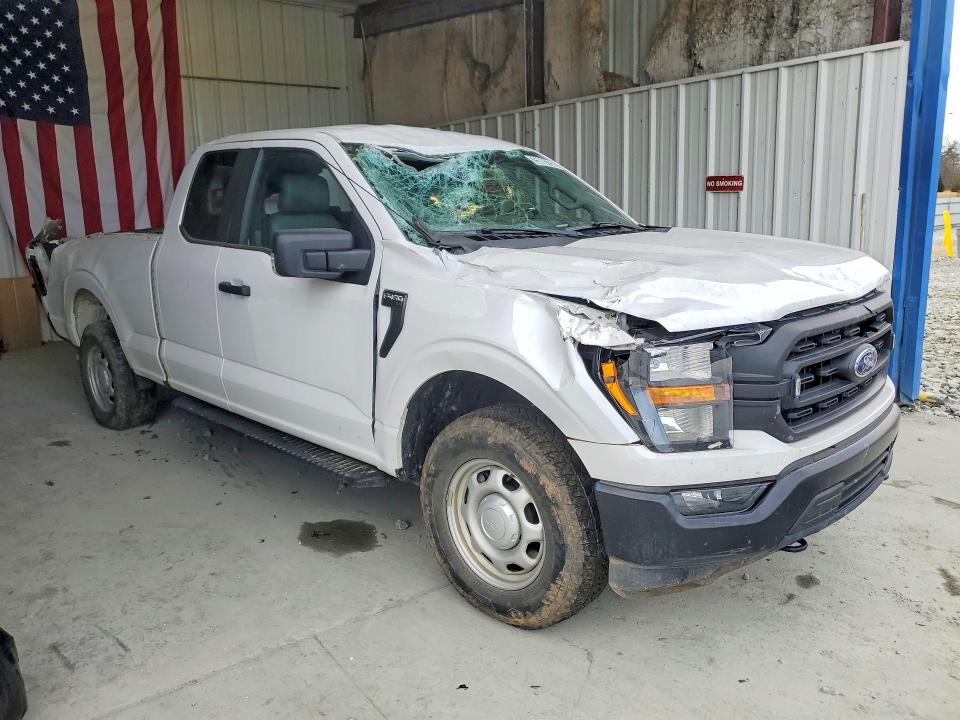 Photo 4 from auction – 2023 FORD F150 with VIN 1FTFX1E59PKD96539