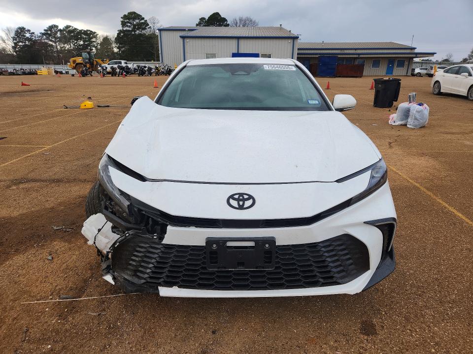 Photo 5 from auction – 2025 TOYOTA CAMRY with VIN 4T1DAACK5SU128405