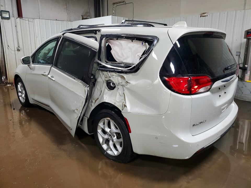 Photo 2 from auction – 2020 CHRYSLER PACIFICA T with VIN 2C4RC1EG6LR127159