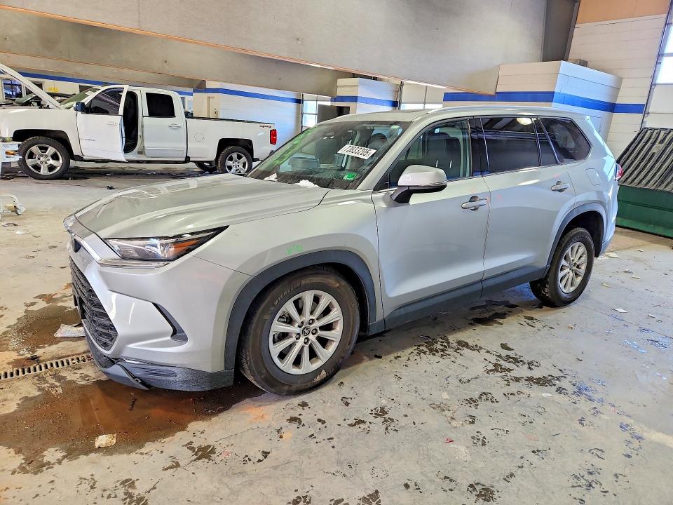 Photo 1 from auction – 2024 TOYOTA GRAND HIGHLANDER with VIN 5TDAAAB53RS021001