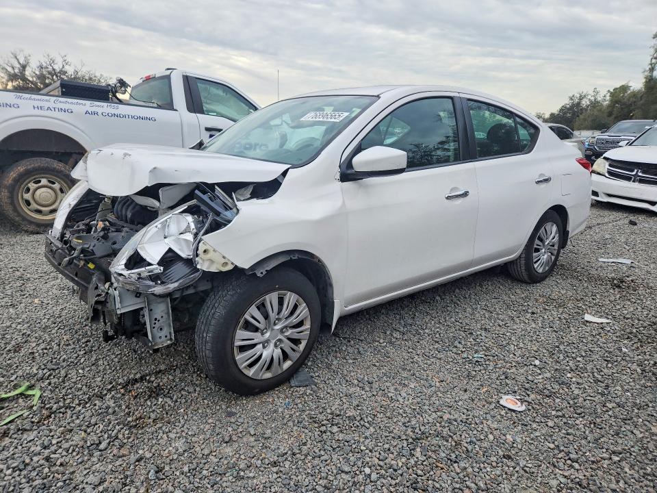 NISSAN VERSA 2018 with VIN 3N1CN7AP0JL820766 - Photo from auction