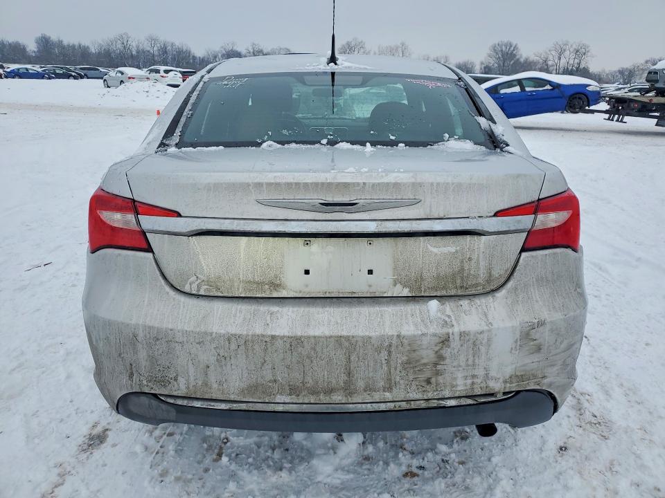 Photo 6 from auction – 2011 CHRYSLER 200 with VIN 1C3BC1FB2BN511704