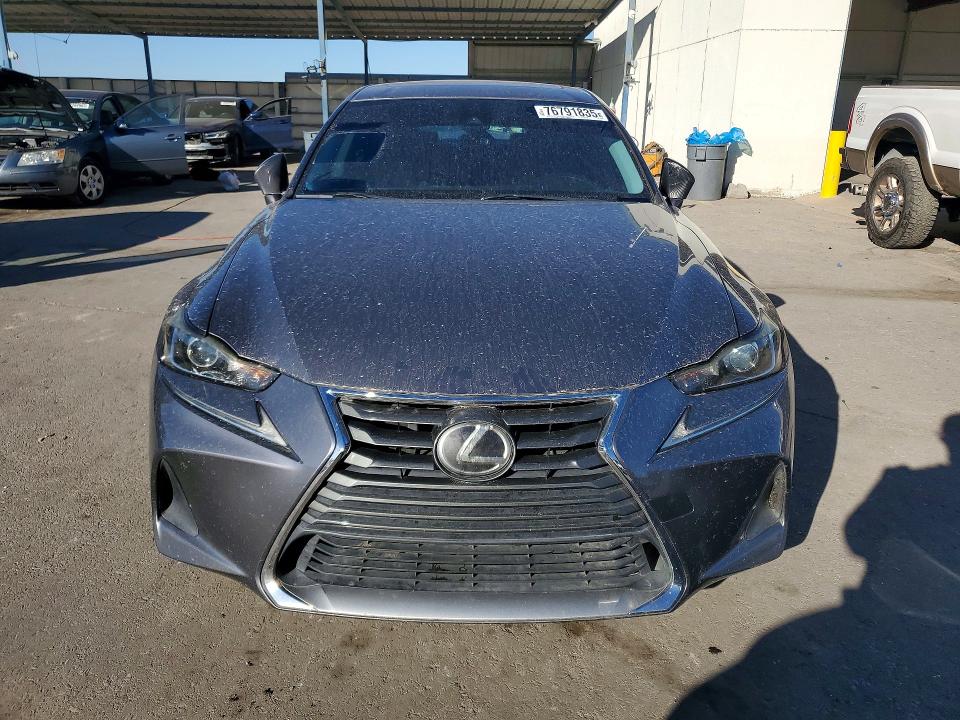 Photo 5 from auction – 2017 LEXUS IS 200T with VIN JTHBA1D29H5041800