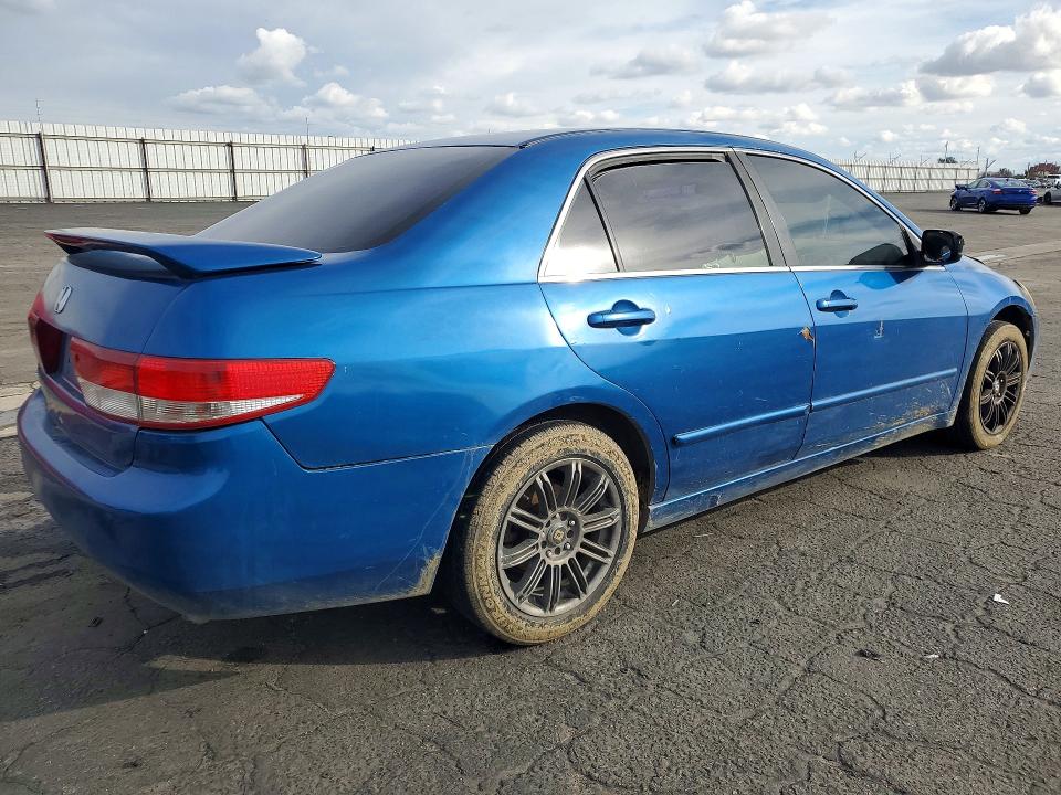 Photo 3 from auction – 2003 HONDA ACCORD with VIN JHMCM56673C008835