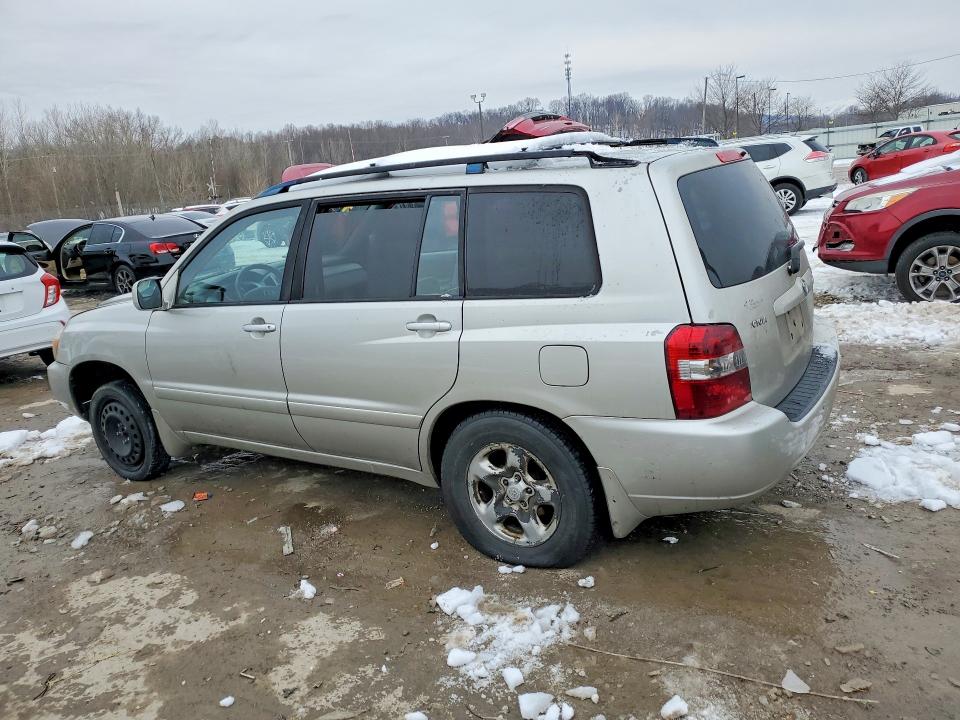 Photo 2 from auction – 2004 TOYOTA HIGHLANDER with VIN JTEGD21A440092334