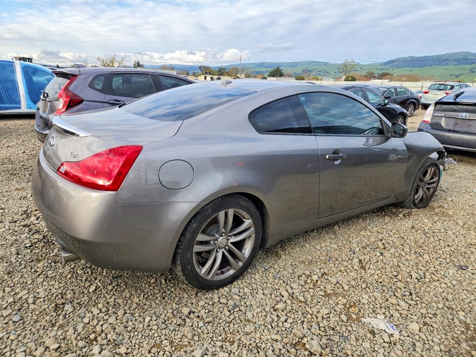Photo 3 from auction – 2009 INFINITY G37 with VIN JNKCV64F79M651503