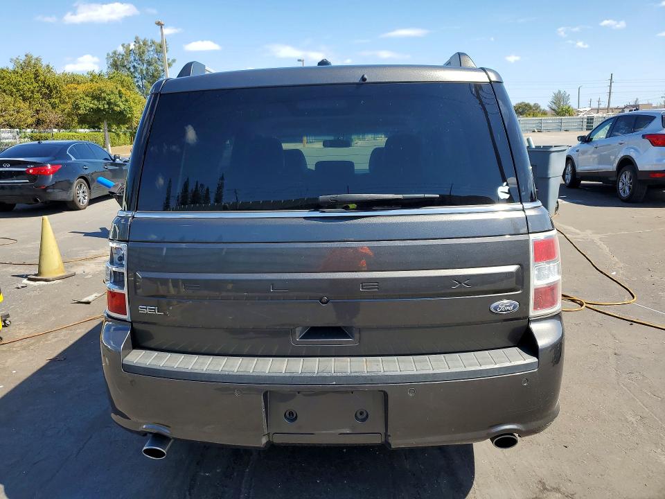 Photo 6 from auction – 2019 FORD FLEX with VIN 2FMGK5C8XKBA00379