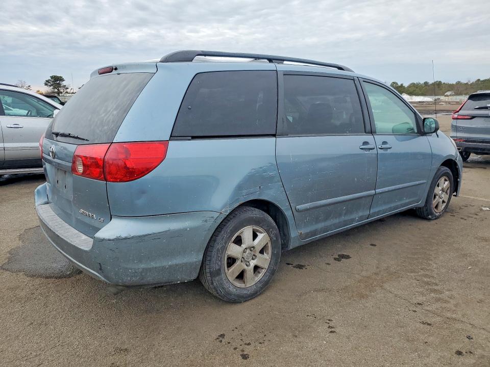Photo 3 from auction – 2006 TOYOTA SIENNA CE with VIN 5TDZA23C76S570928