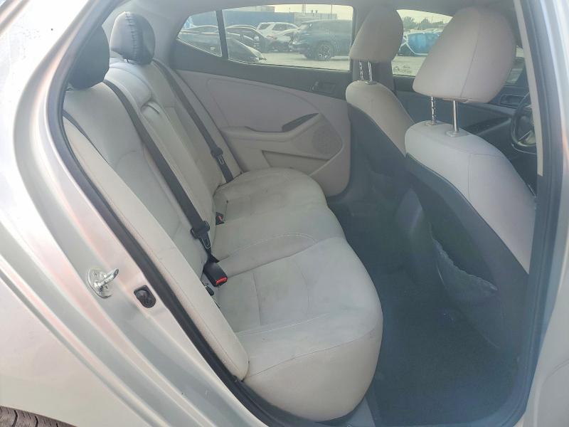 Photo 10 from auction – 2015 KIA OPTIMA with VIN 5XXGM4A76FG355297