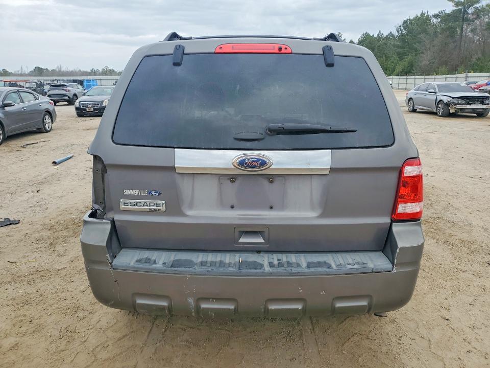 Photo 6 from auction – 2011 FORD ESCAPE with VIN 1FMCU0E73BKA90903