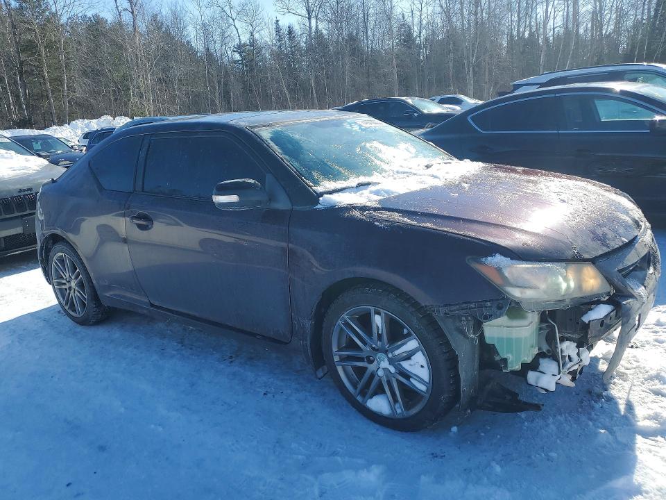 Photo 4 from auction – 2012 TOYOTA SCION TC with VIN JTKJF5C79C3039447
