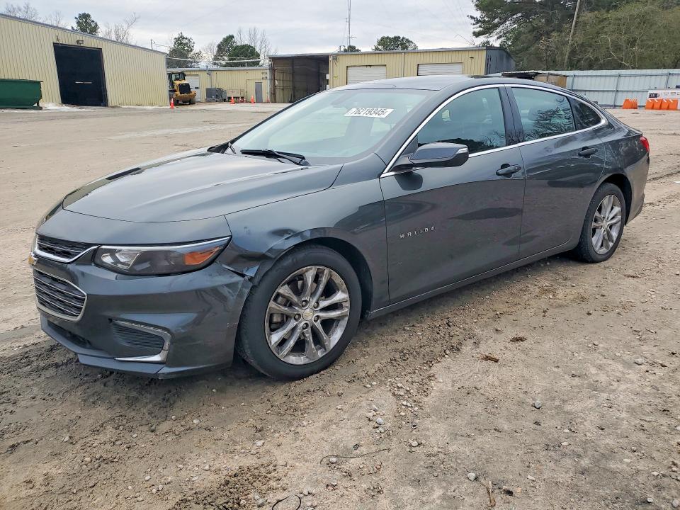 CHEVROLET MALIBU 2018 with VIN 1G1ZD5STXJF190316 - Photo from auction
