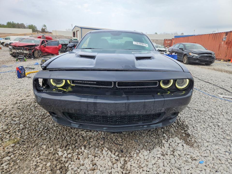 Photo 5 from auction – 2017 DODGE CHALLENGER with VIN 2C3CDZAG6HH639920
