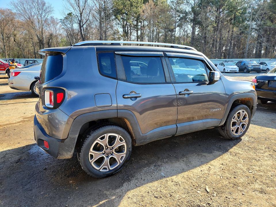 Photo 3 from auction – 2018 JEEP RENEGADE L with VIN ZACCJBDB2JPH39688