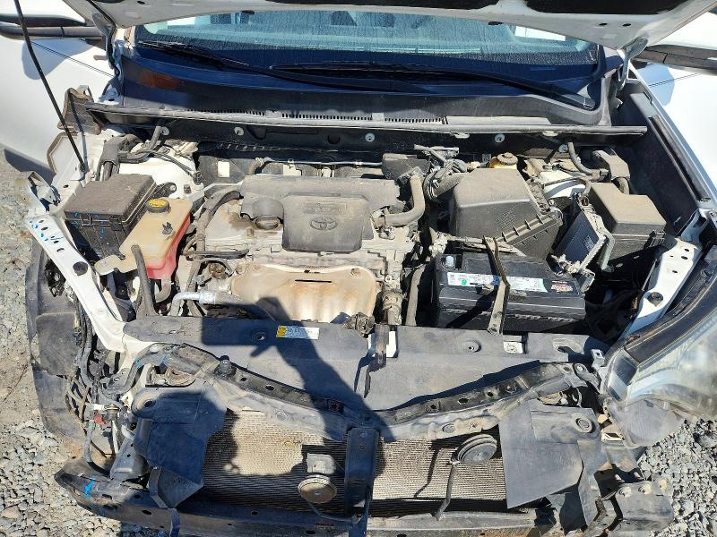 Photo 12 from auction – 2016 TOYOTA RAV4 XLE with VIN 2T3WFREVXGW277245