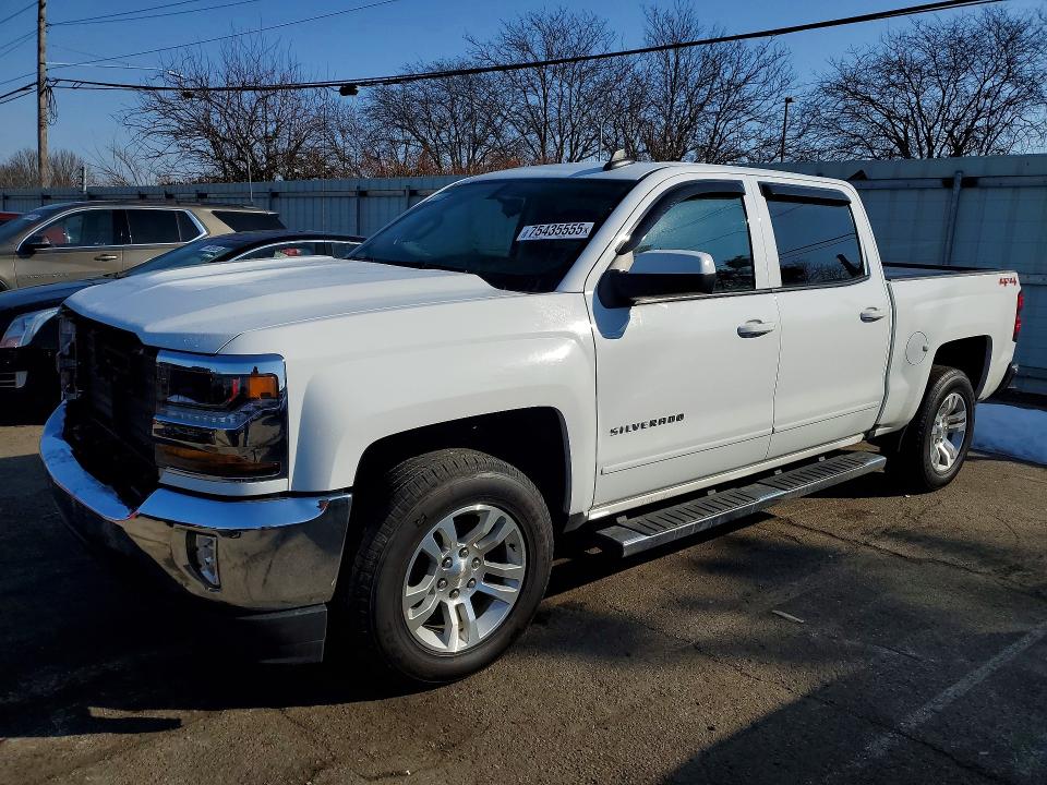 CHEVROLET SILVERADO 2018 with VIN 3GCUKREC0JG445600 - Photo from auction