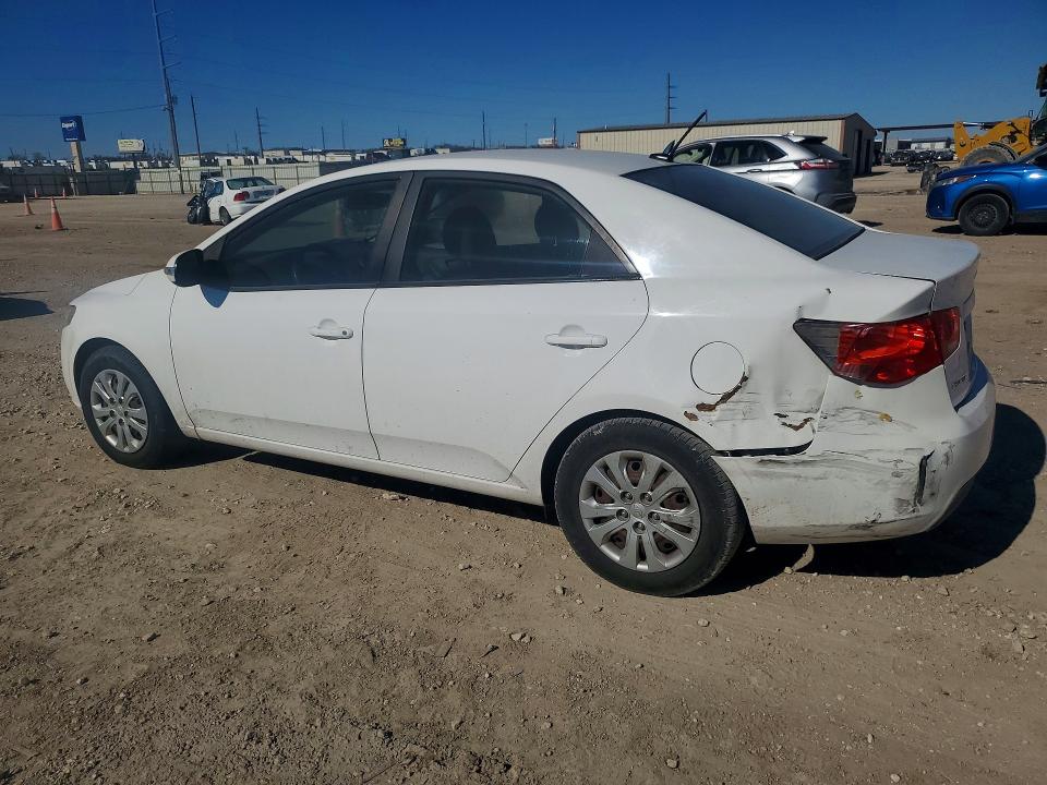Фото 2 с аукциона – 2010 KIA FORTE с VIN KNAFU4A28A5212071