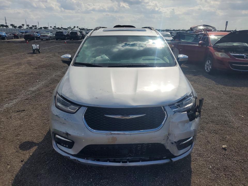 Photo 5 from auction – 2023 CHRYSLER PACIFICA with VIN 2C4RC3GG9PR585129