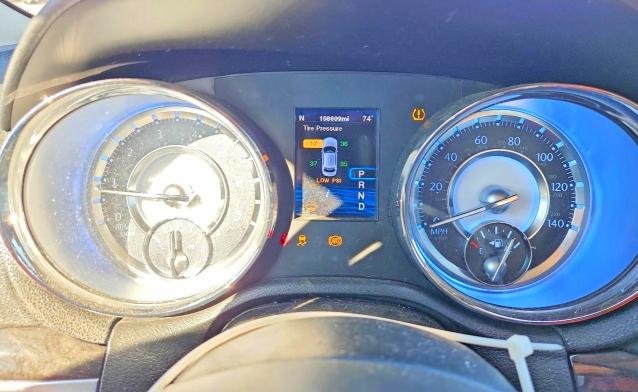 Photo 9 from auction – 2012 CHRYSLER 300 with VIN 2C3CCAAG2CH225319