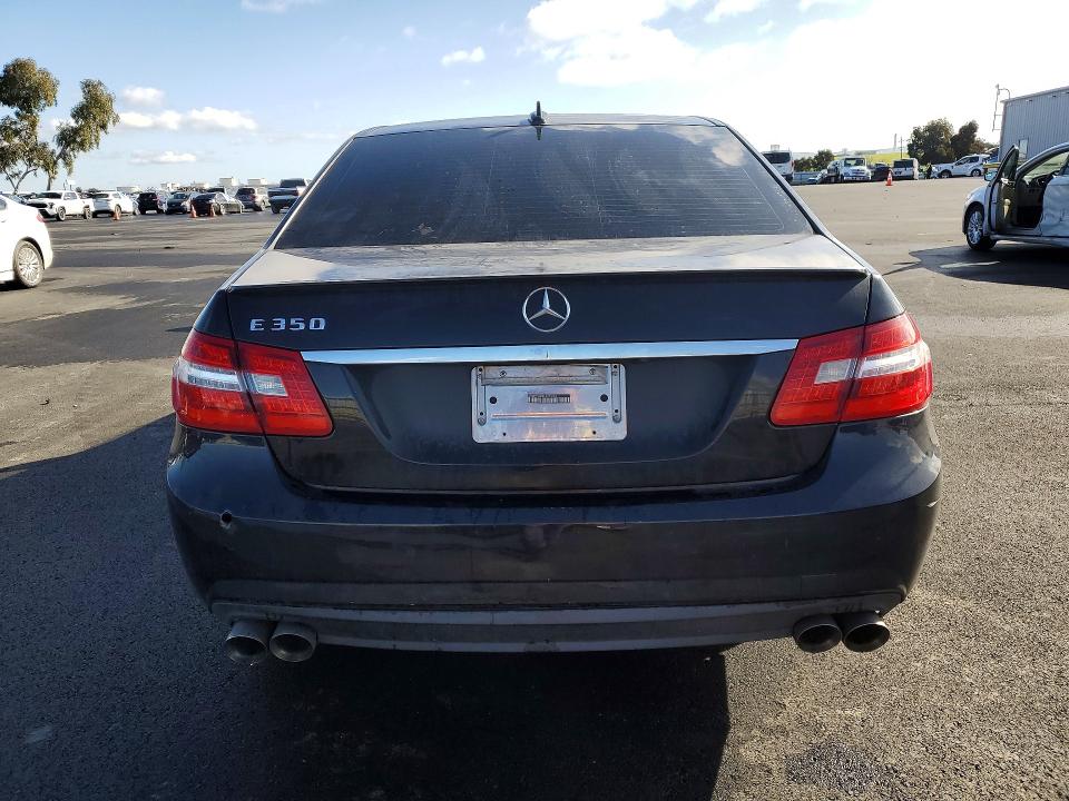 Photo 6 from auction – 2010 MERCEDES-BENZ E with VIN WDDHF5GB6AA073168