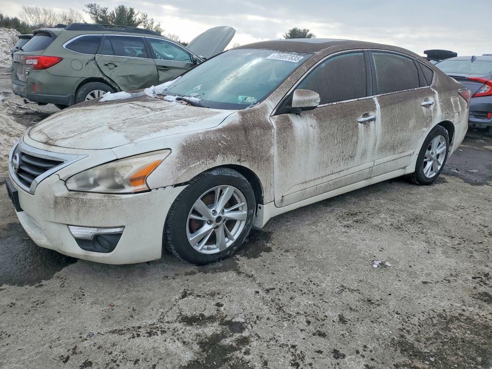 NISSAN ALTIMA 2.5 2015 with VIN 1N4AL3AP3FC144891 - Photo from auction