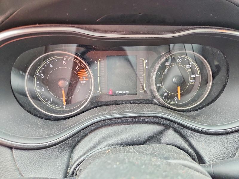 Photo 9 from auction – 2019 JEEP CHEROKEE with VIN 1C4PJLCB0KD344241