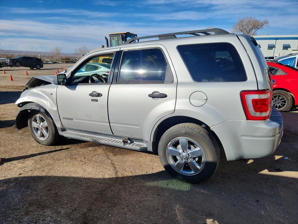 Photo 2 from auction – 2008 FORD ESCAPE with VIN 1FMCU93168KA86775