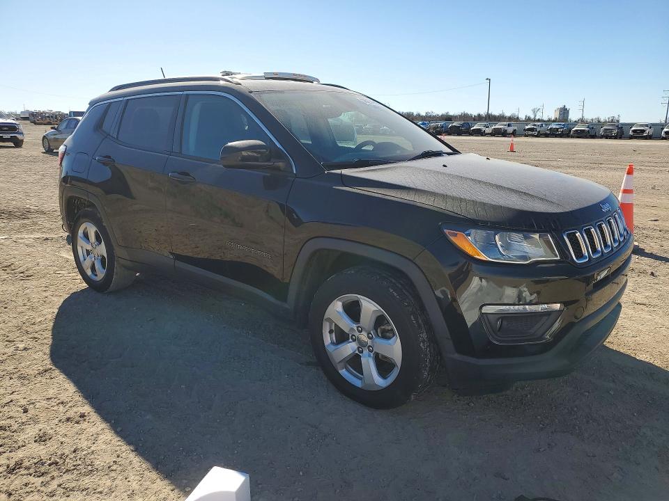 Photo 4 from auction – 2018 JEEP COMPASS with VIN 3C4NJCBB7JT254974
