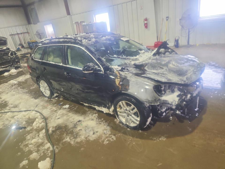 Photo 4 from auction – 2013 VOLKSWAGEN JETTA TDI with VIN 3VWPL7AJ4DM692673