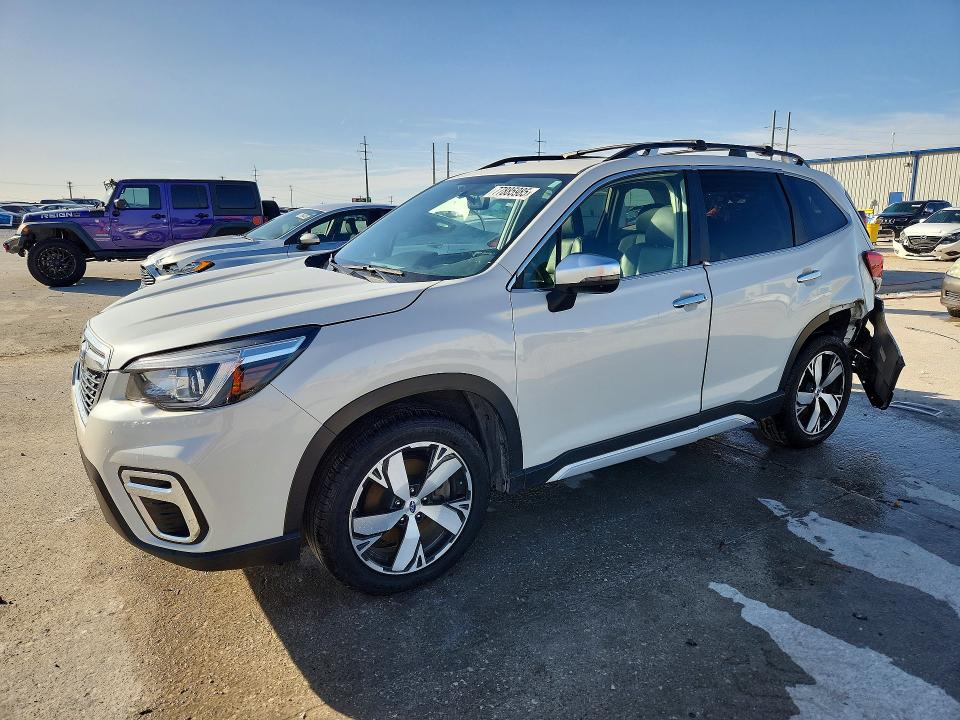 SUBARU FORESTER 2019 with VIN JF2SKAWCXKH473405 - Photo from auction