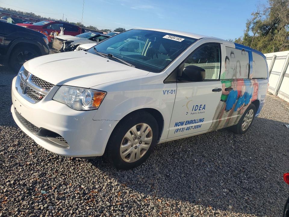 DODGE GRAND CARAVAN 2020 with VIN 2C4RDGBGXLR221775 - Photo from auction