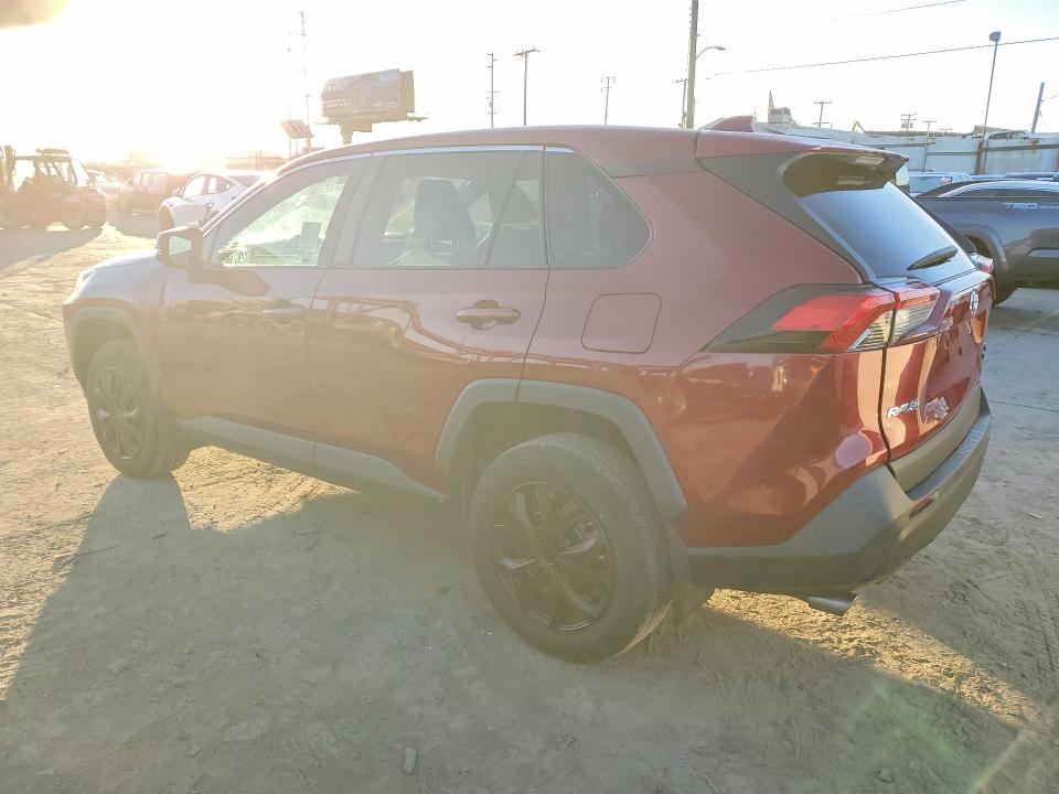 Photo 2 from auction – 2022 TOYOTA RAV4 LE with VIN 2T3G1RFV8NW298450