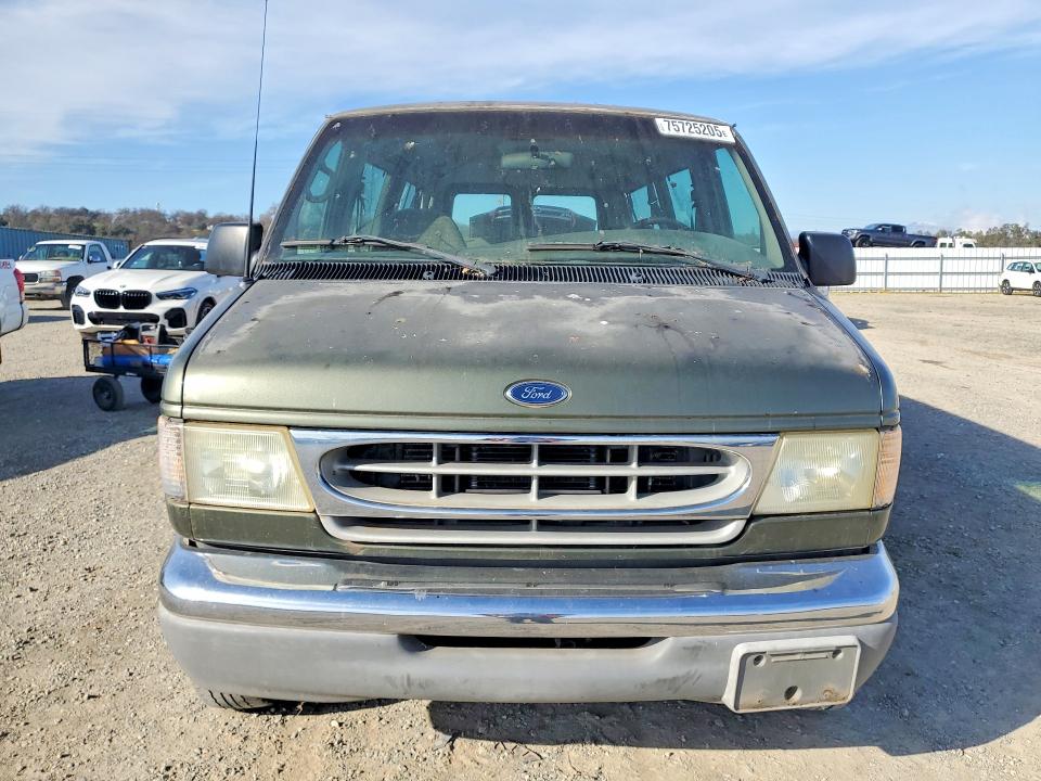 Фото 5 с аукциона – 2002 FORD ECONOLINE с VIN 1FBNE31L42HA25994