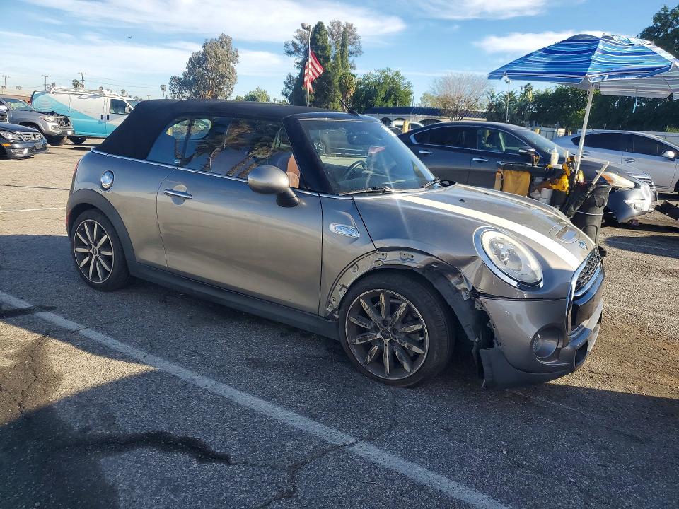 Photo 4 from auction – 2016 MINI COOPER with VIN WMWWG9C5XG3A91076