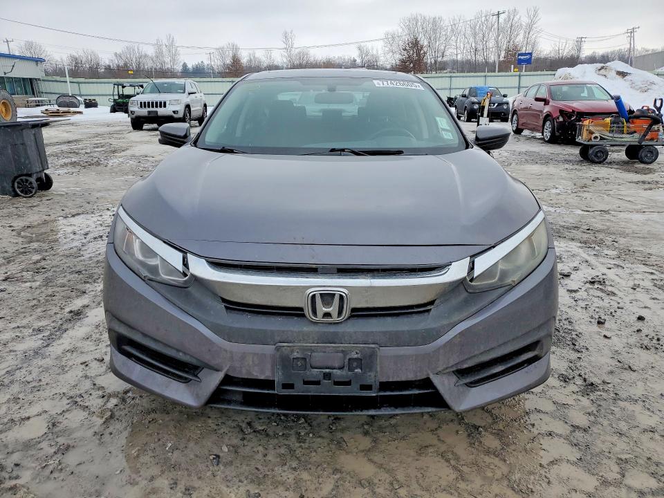Photo 5 from auction – 2016 HONDA CIVIC with VIN 19XFC2F76GE209004