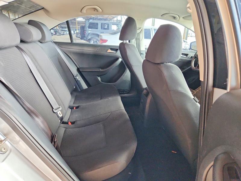 Photo 10 from auction – 2016 VOLKSWAGEN JETTA with VIN 3VW267AJ2GM305348