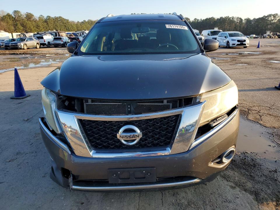 Photo 5 from auction – 2013 NISSAN PATHFINDER with VIN 5N1AR2MN1DC648247