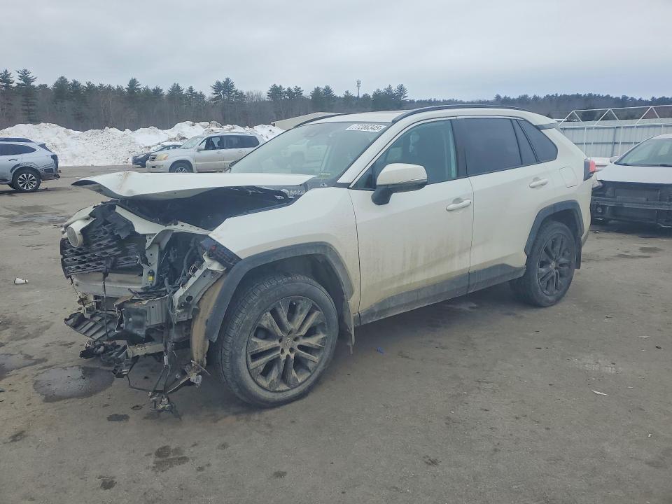 TOYOTA RAV4 XLE P 2021 with VIN 2T3A1RFVXMW153026 - Photo from auction