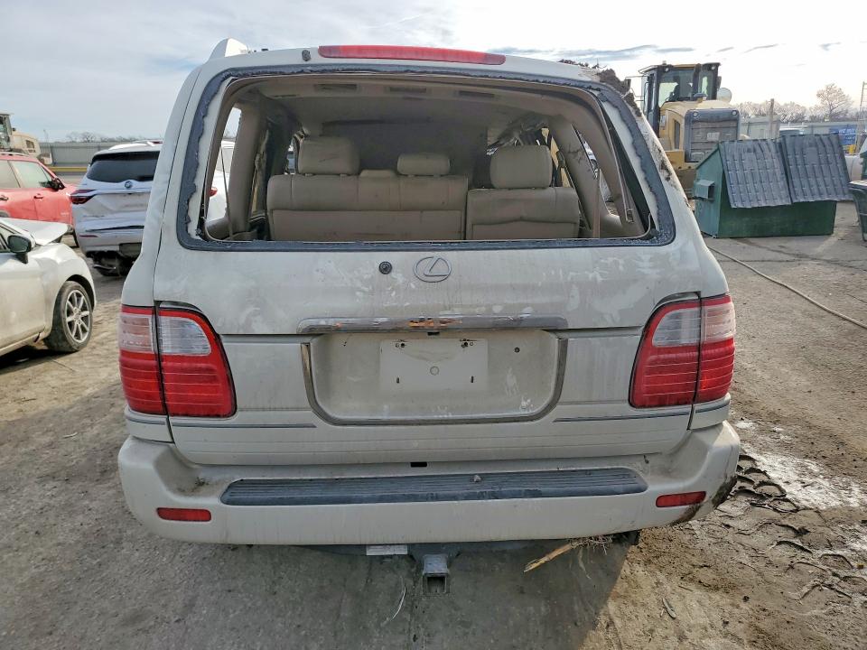 Photo 6 from auction – 2000 LEXUS LX 470 with VIN JT6HT00W0Y0087884