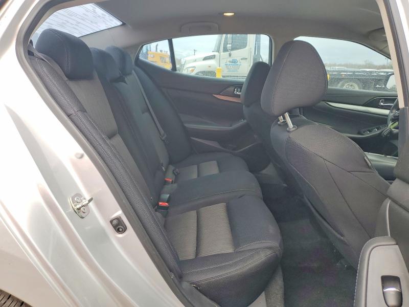 Photo 10 from auction – 2018 NISSAN MAXIMA with VIN 1N4AA6AP0JC393262