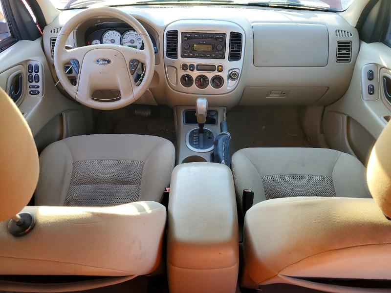 Photo 8 from auction – 2005 FORD ESCAPE with VIN 1FMYU03165KD54110